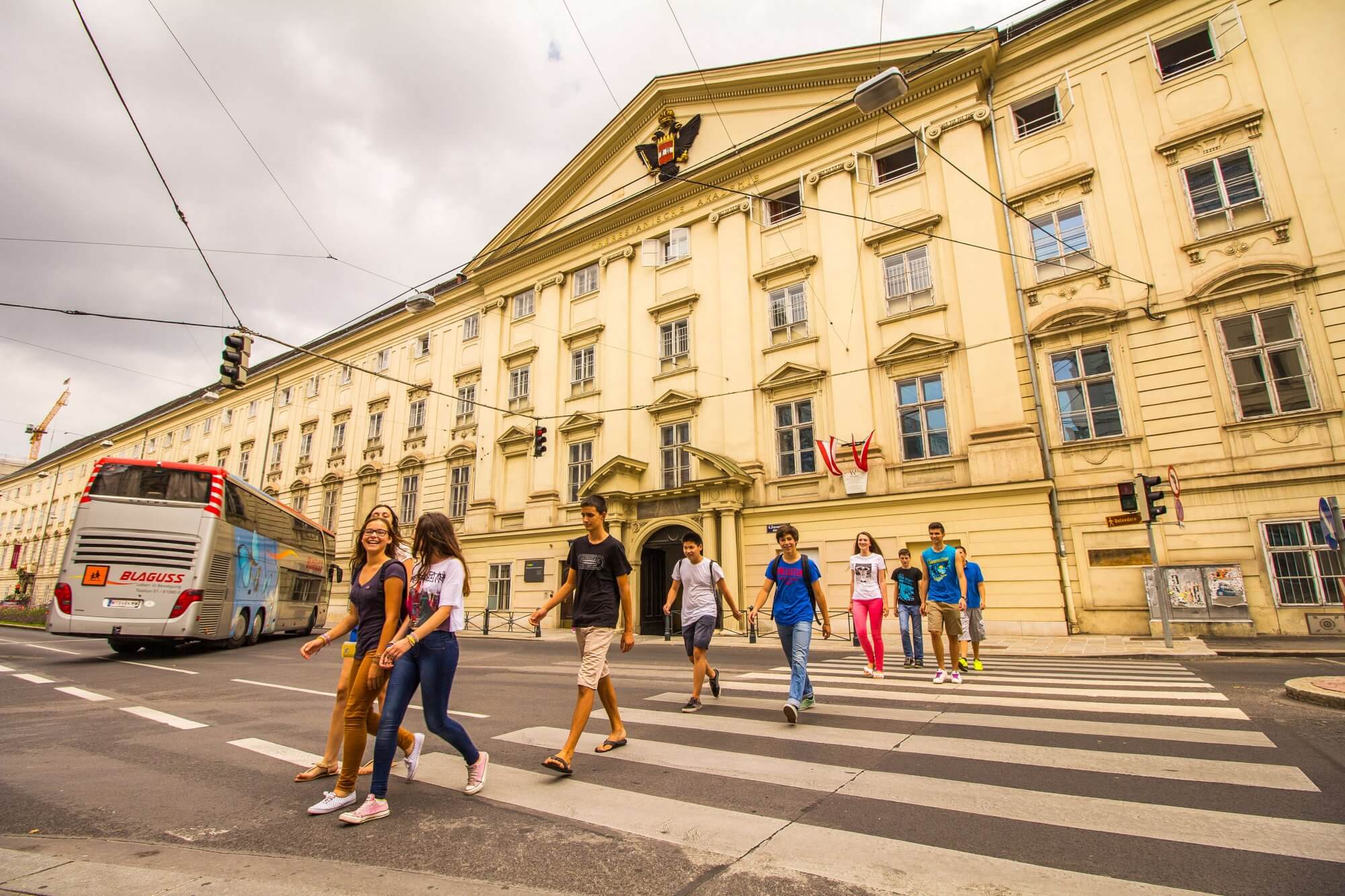 Курсы в вене. ACTILINGUA Academy. Школы в Австрии. Школа в Вене. Студенты в Австрии.