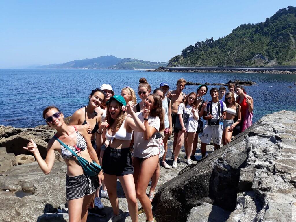 San Sebastian ligger på Atlantkusten ca 30 kilometer från den franska gränsen och har en fantastisk strand mitt i staden. Du kan kombinera språkkursen med flera tillval på fritiden som surfkurs, fotboll och golf.