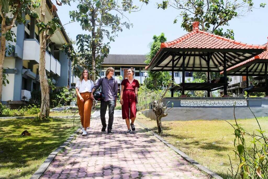 Bali-Campus-Studenter