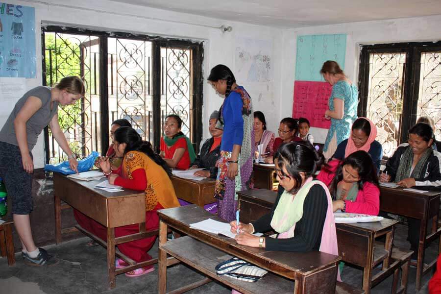 Nepal-volontär-Idex-Teaching